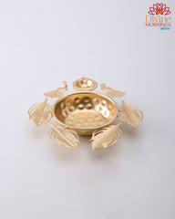 Mini Classic Peacock Urli